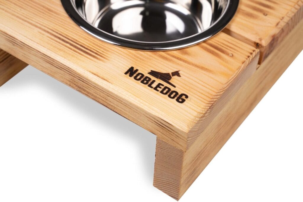 Stojak na miskę dla psa